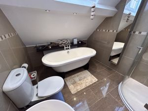 Photo 26- click for photo gallery